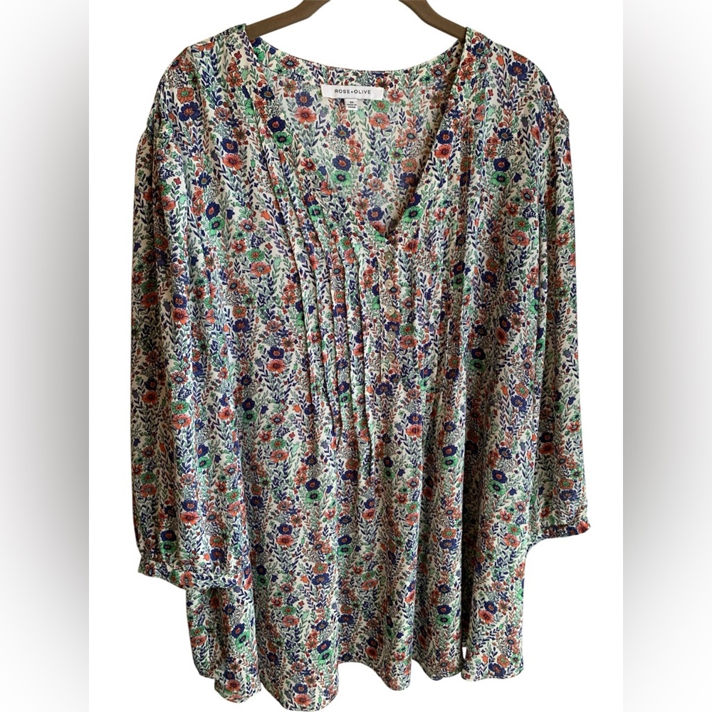 ROSE AND OLIVE PLUS SIZE 3X WOMEN’S
TOP